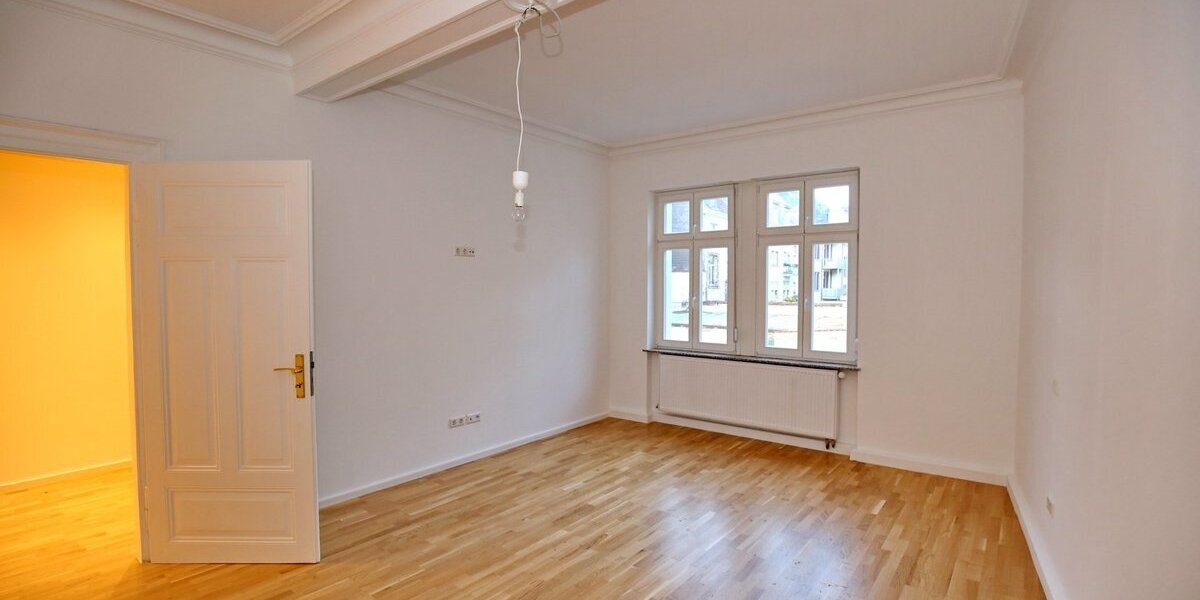 Kernsanierte Altbauetage in absoluter Innenstadtlage 4 zimmer