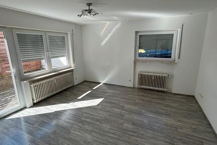 Wohnung Weinstadt - 3 Zimmer, 83 m&sup2;, 1.200&euro; | Angebot:26593068
