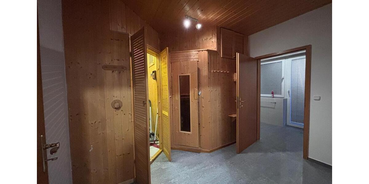 Erdgeschoßwohnung Isenbüttel - 4 Zimmer, 180 m&sup2;, 1.400&euro; | Angebot:24495070