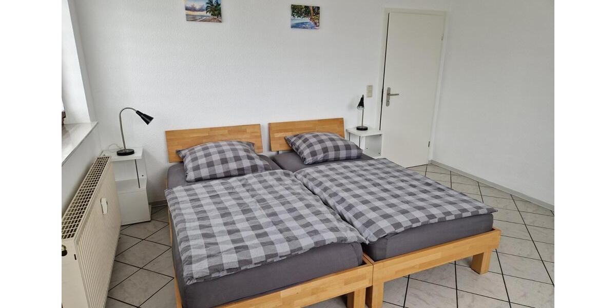 Hochparterre Wiesbaden Bierstadt - 3 Zimmer, 80 m&sup2;, 1.250&euro; | Angebot:24981602