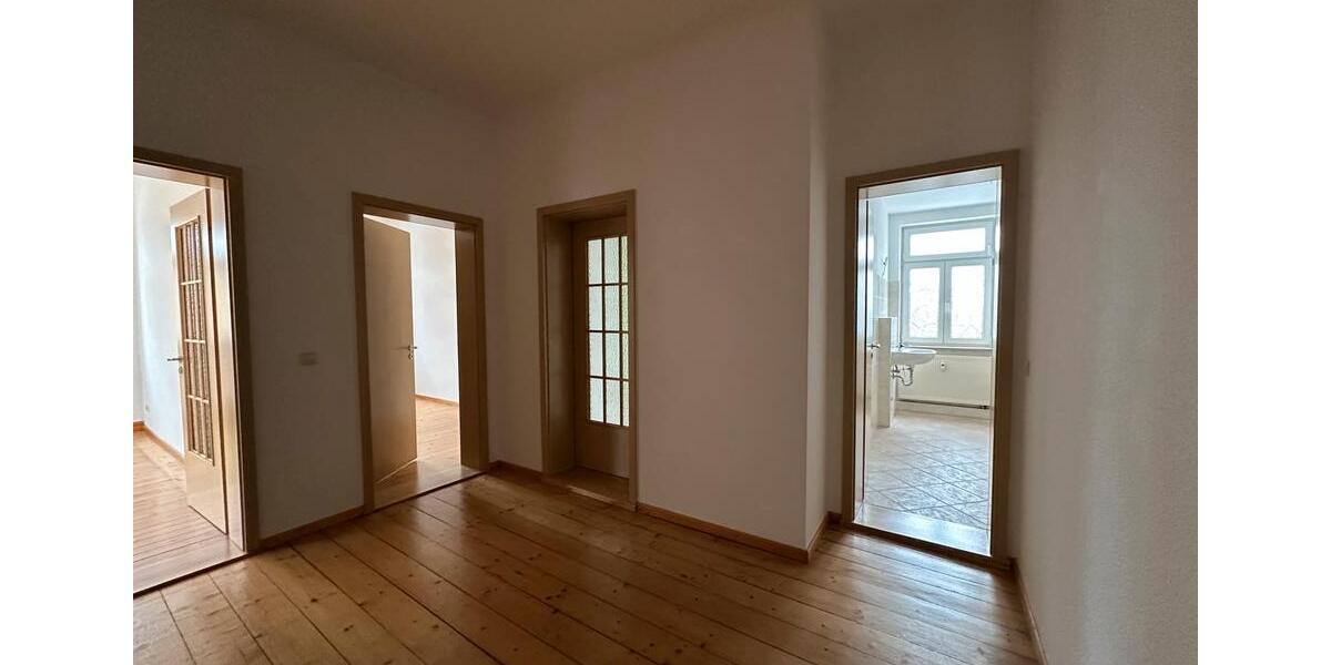 Etagenwohnung Weimar - 3 Zimmer, 95 m&sup2;, 1.540&euro; | Angebot:26001216
