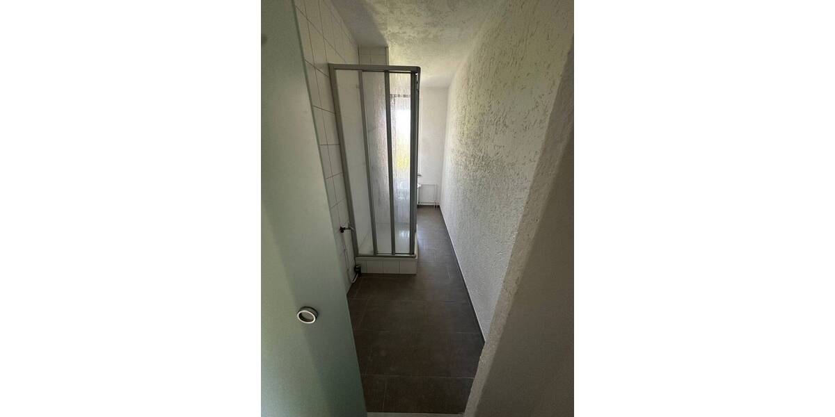 Etagenwohnung Weißenfels Uichteritz - 1 Zimmer, 47 m&sup2;, 270&euro; | Angebot:26763563