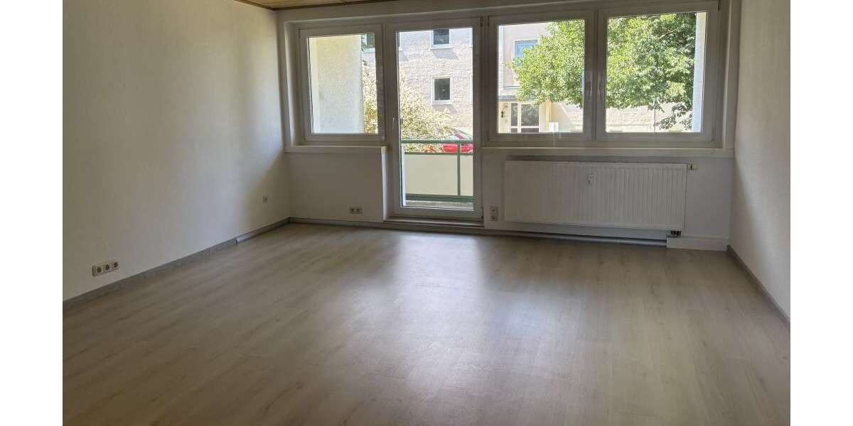 Etagenwohnung Dorfhain - 3 Zimmer, 67 m&sup2;, 398&euro; | Angebot:26908316