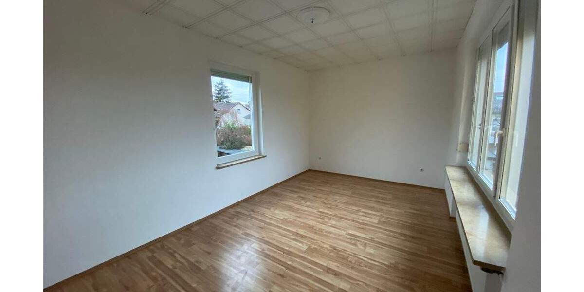 Etagenwohnung Fuerstenfeldbruck Fürstenfeldbruck - 2 Zimmer, 90 m&sup2;, 825&euro; | Angebot:24113850