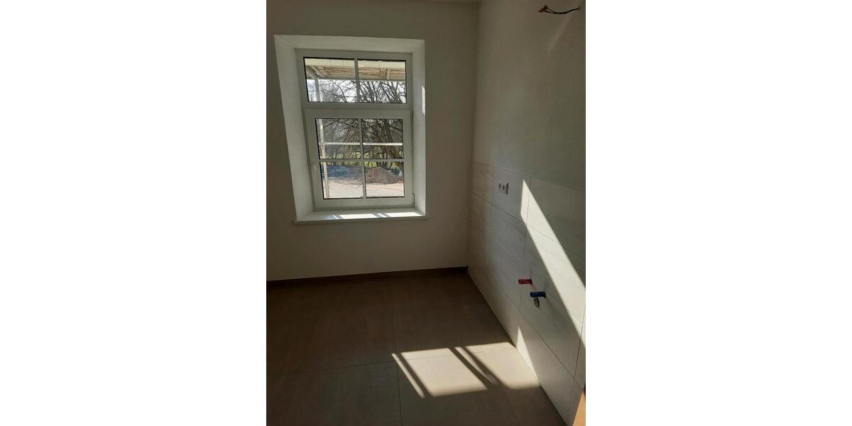 Erdgeschoßwohnung Kirchenthumbach - 6 Zimmer, 89 m&sup2;, 720&euro; | Angebot:26021072