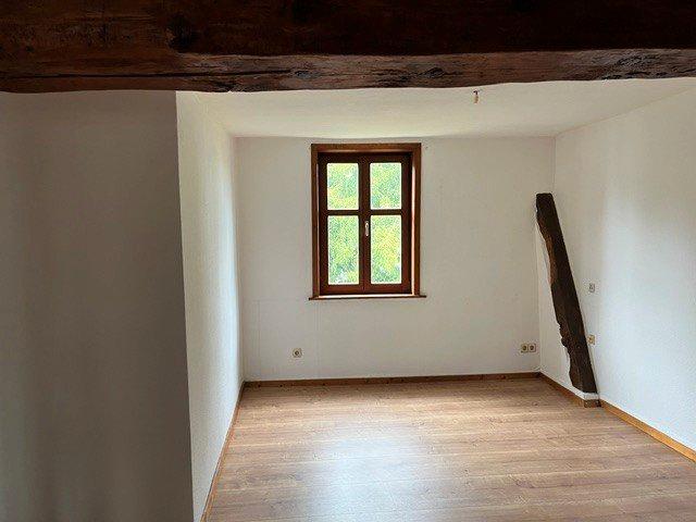 Etagenwohnung Lohfelden - 3 Zimmer, 86 m&sup2;, 860&euro; | Angebot:26663702
