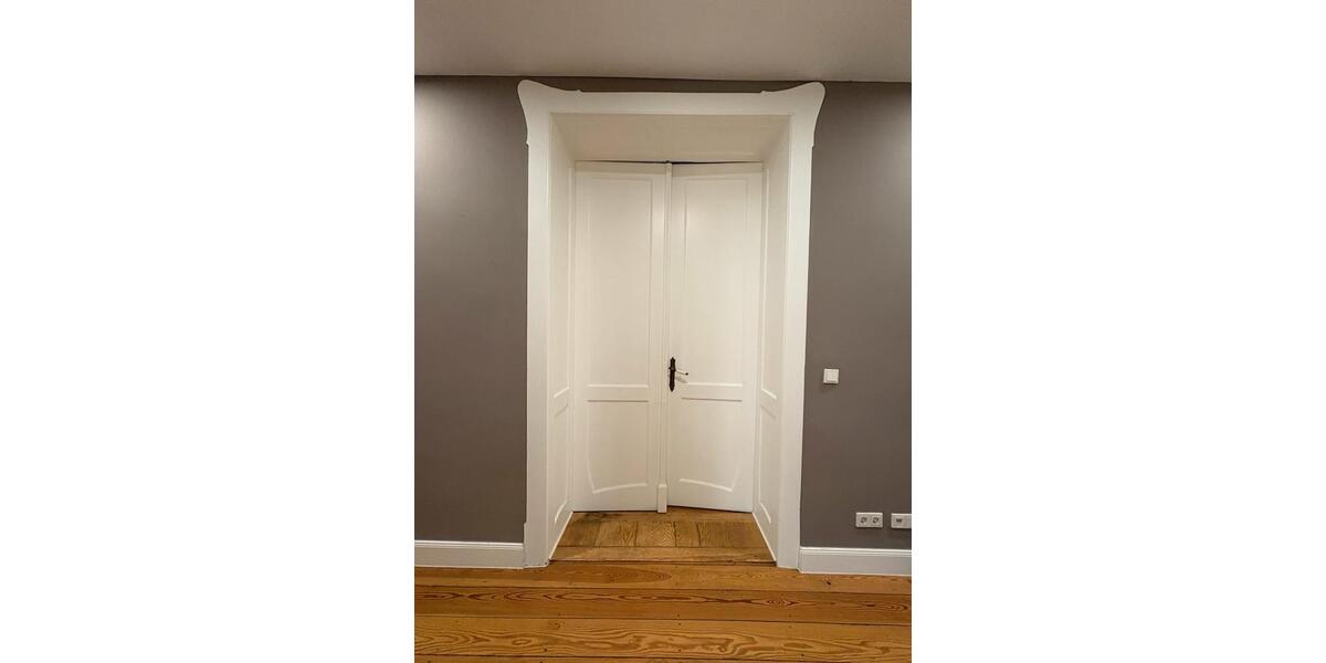 Hochparterre Wiesbaden Klarenthal - 4 Zimmer, 132 m&sup2;, 1.980&euro; | Angebot:25045916