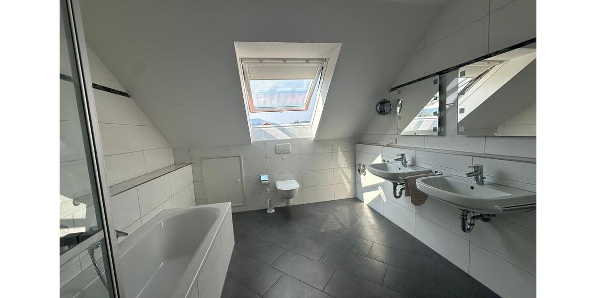 Etagenwohnung Gaggenau - 3 Zimmer, 88 m&sup2;, 1.100&euro; | Angebot:25867050