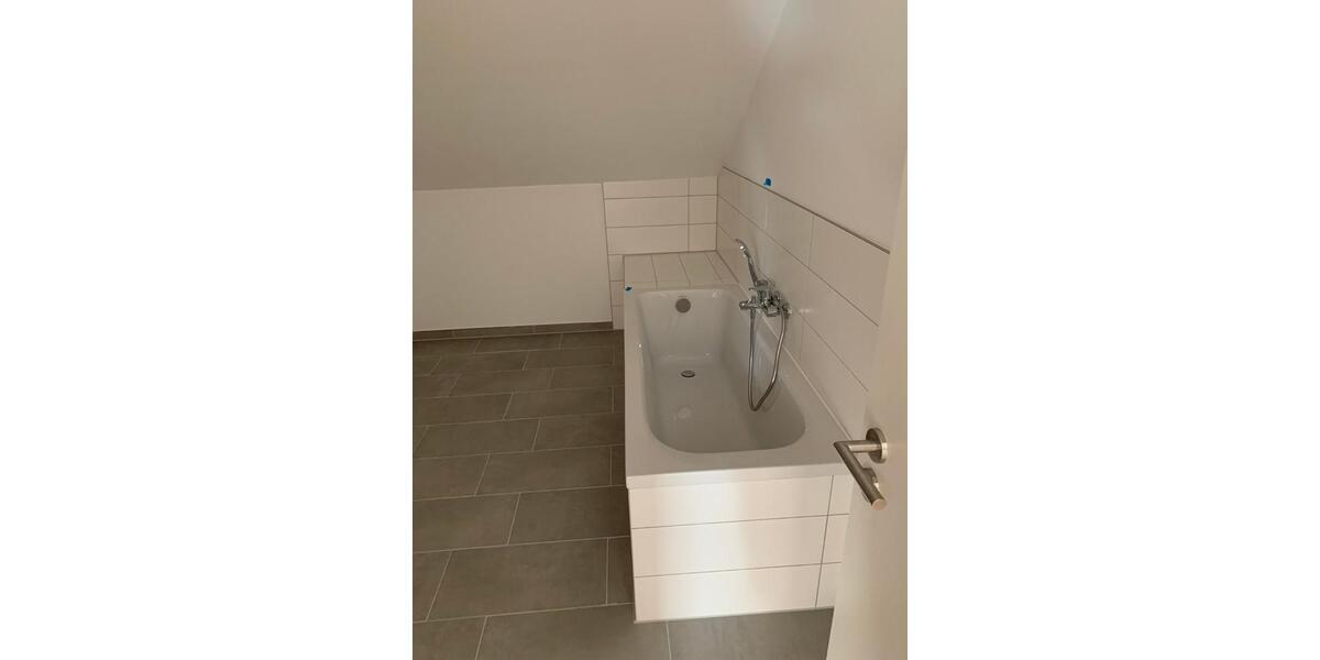 Etagenwohnung Jüterbog - 3 Zimmer, 114 m&sup2;, 1.025&euro; | Angebot:24842719