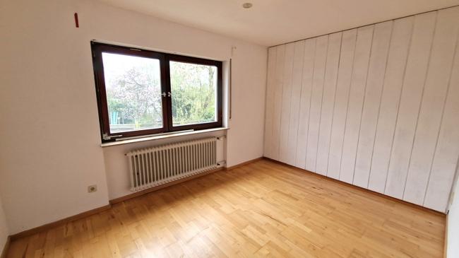 Einfamilienhaus Gemmingen - 6 Zimmer, 220 m&sup2;, 1.850&euro; | Angebot:25990741