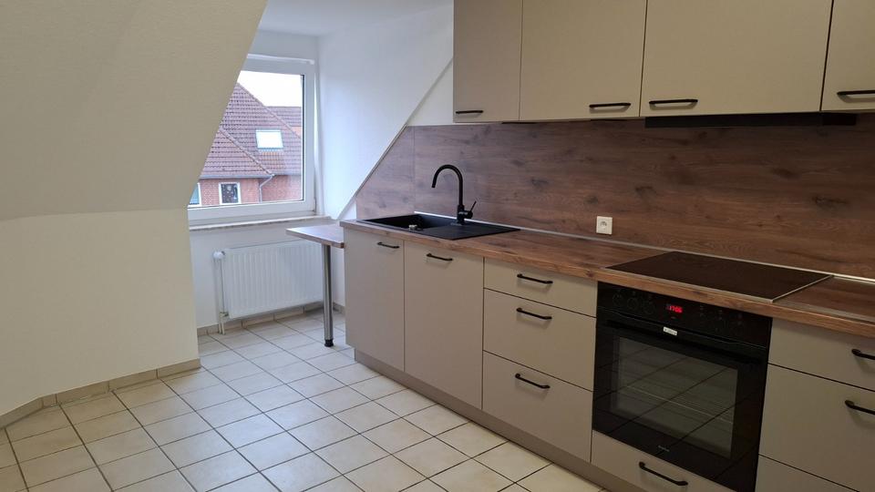 Dachgeschoßwohnung Fredenbeck - 2 Zimmer, 80 m&sup2;, 800&euro; | Angebot:25902566