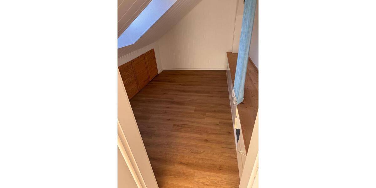 Dachgeschoßwohnung Königs Wusterhausen - 2 Zimmer, 87 m&sup2;, 1.300&euro; | Angebot:24364330