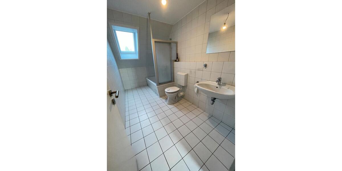 Dachgeschoßwohnung Probsteierhagen - 3 Zimmer, 95 m&sup2;, 1.295&euro; | Angebot:26697335