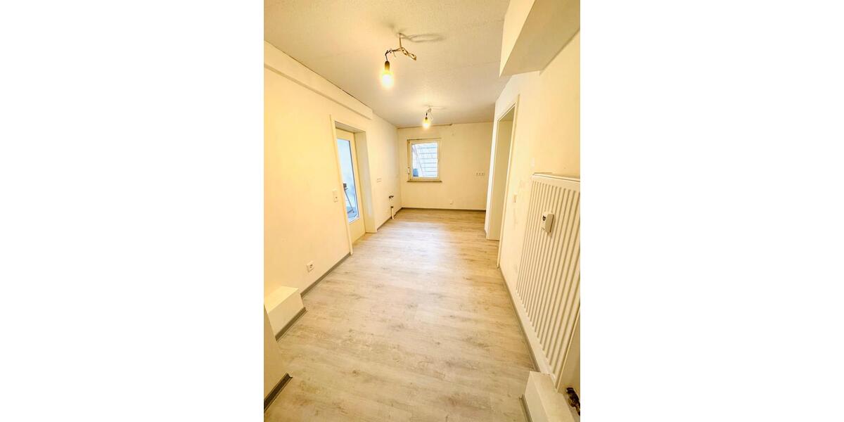 Erdgeschoßwohnung Gedern - 3 Zimmer, 90 m&sup2;, 750&euro; | Angebot:26577779