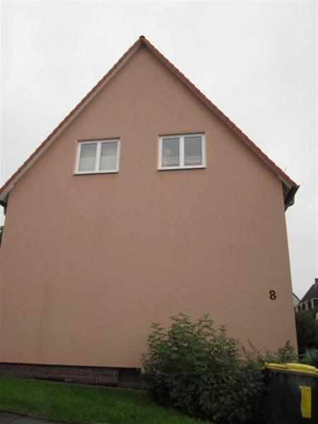 Hoch hinaus zum kleinen Preis: praktische 3,5-Zi.-Wohnung mit Ausblick zimmer