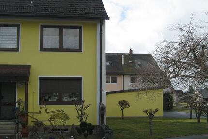 Haus Selb - 6 Zimmer, 120 m&sup2;, 995&euro; | Angebot:25568547
