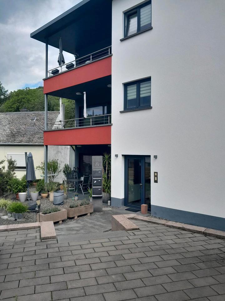 Moderne Erdgeschoss -Wohnung
