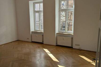 Wohnung München Schwabing-Freimann - 5 Zimmer, 154 m&sup2;, 3.500&euro; | Angebot:25663915
