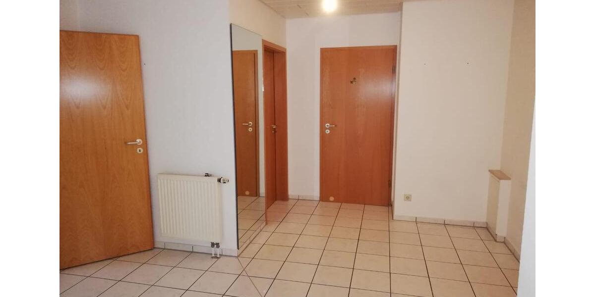 Erdgeschoßwohnung Bönnigheim - 3.5 Zimmer, 102 m&sup2;, 980&euro; | Angebot:26001696