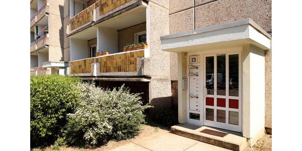 Etagenwohnung Neubrandenburg Datzeberg - 4 Zimmer, 75 m&sup2;, 319&euro; | Angebot:25977052