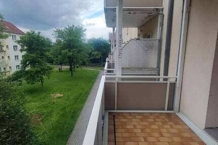 Wohnung Merseburg Kötzschen - 2 Zimmer, 50 m&sup2;, 306&euro; | Angebot:25278164