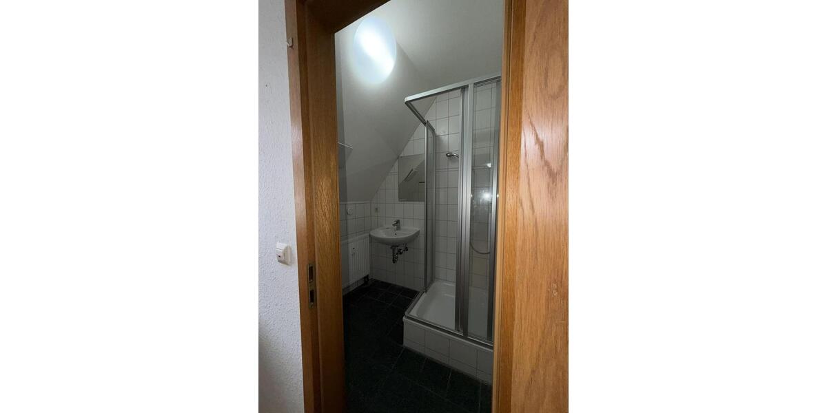 Dachgeschoßwohnung Winnenden - 1.5 Zimmer, 24 m&sup2;, 400&euro; | Angebot:26679794