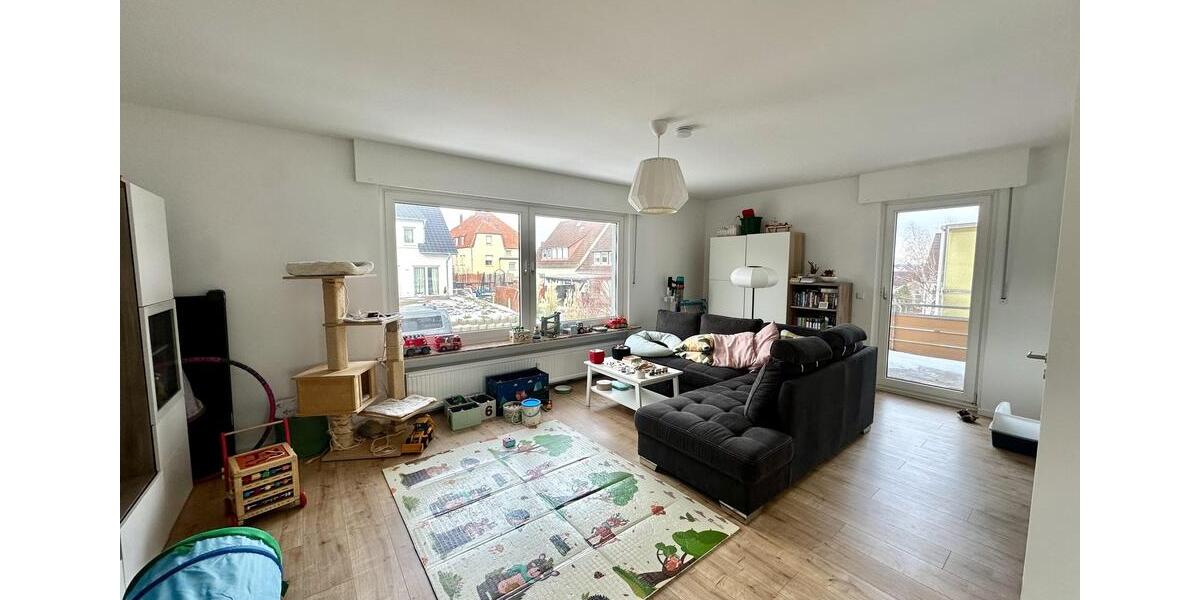 Wohnen mit Komfort: Sanierte 4-Zimmer-Wohnung in toller Lage - 