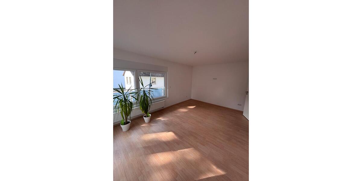 Etagenwohnung Nassau - 4 Zimmer, 100 m&sup2;, 910&euro; | Angebot:25417861