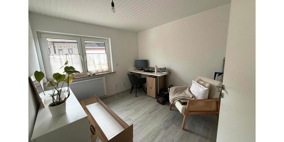 Etagenwohnung Steinau an der Straße - 3 Zimmer, 107 m&sup2;, 900&euro; | Angebot:25975695