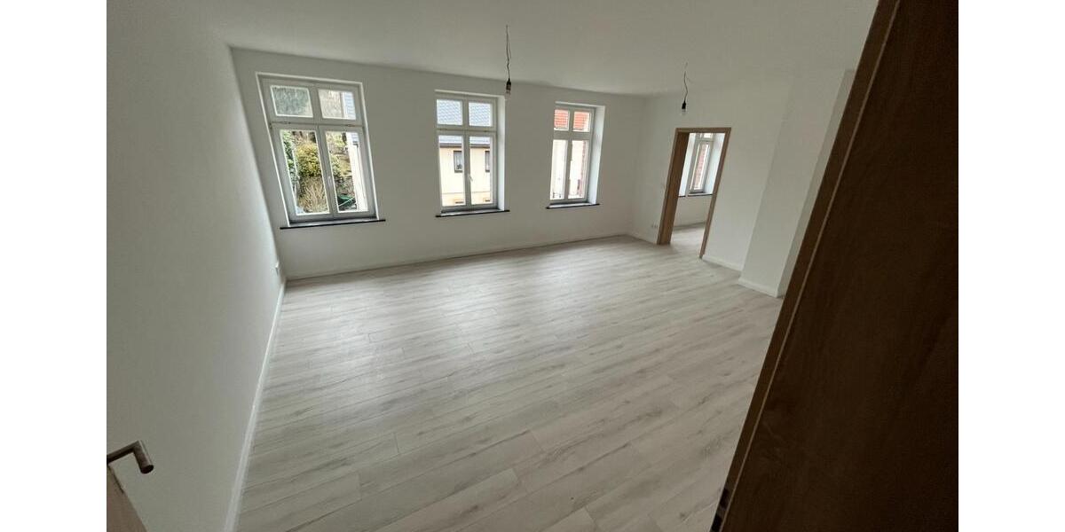 Etagenwohnung Zschopau - 4 Zimmer, 95 m&sup2;, 997&euro; | Angebot:24685304