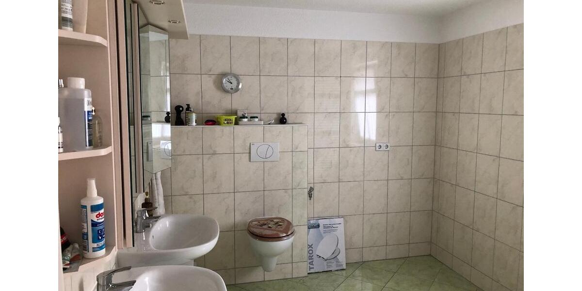 Erdgeschoßwohnung Querfurt - 3 Zimmer, 81 m&sup2;, 650&euro; | Angebot:26489368