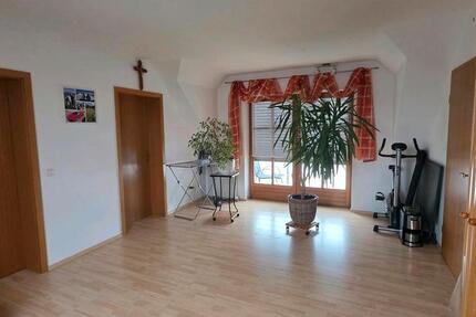 2 Zimmerwohnung 55m² 1. Stock 2 zimmer