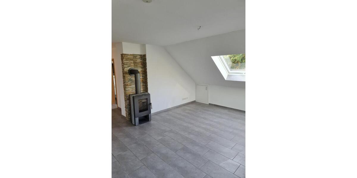 Dachgeschoßwohnung Melsungen - 3 Zimmer, 80 m&sup2;, 750&euro; | Angebot:25589192