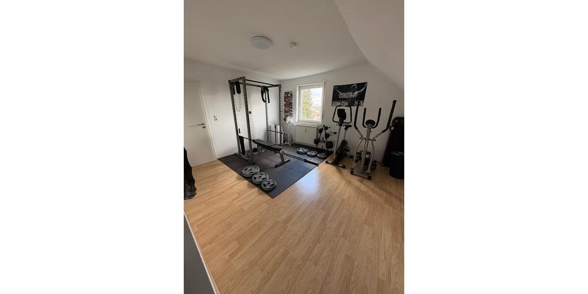 Dachgeschoßwohnung Aurach - 4 Zimmer, 105 m&sup2;, 580&euro; | Angebot:26049418