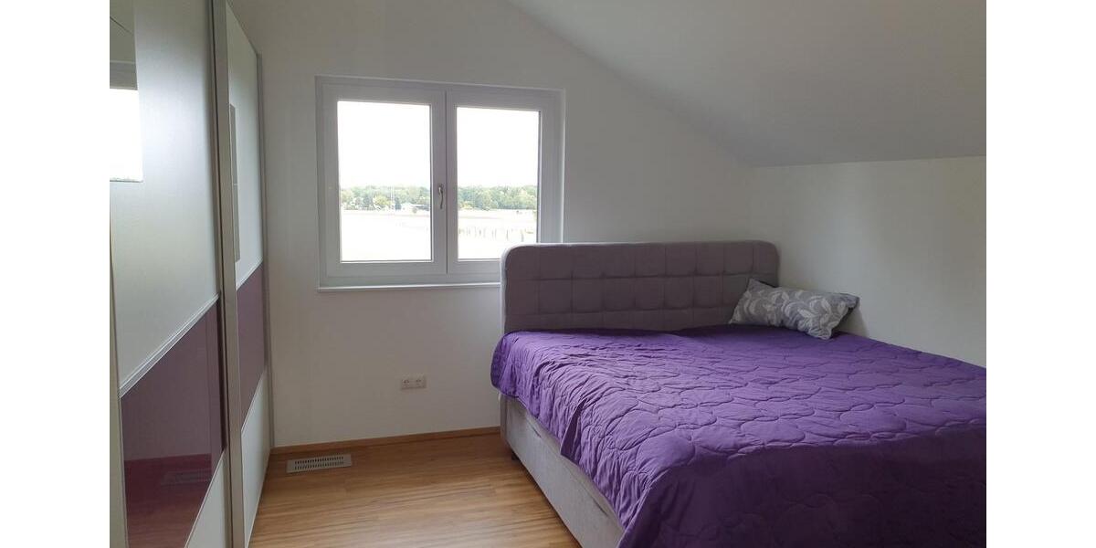 Stilvolle 2-Raum-DG-Wohnung mit Innenausstattung mit Ba 2 zimmer