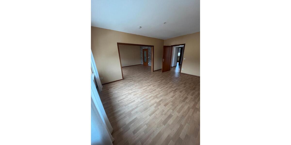Etagenwohnung Biedenkopf - 3 Zimmer, 85 m&sup2;, 680&euro; | Angebot:26227369