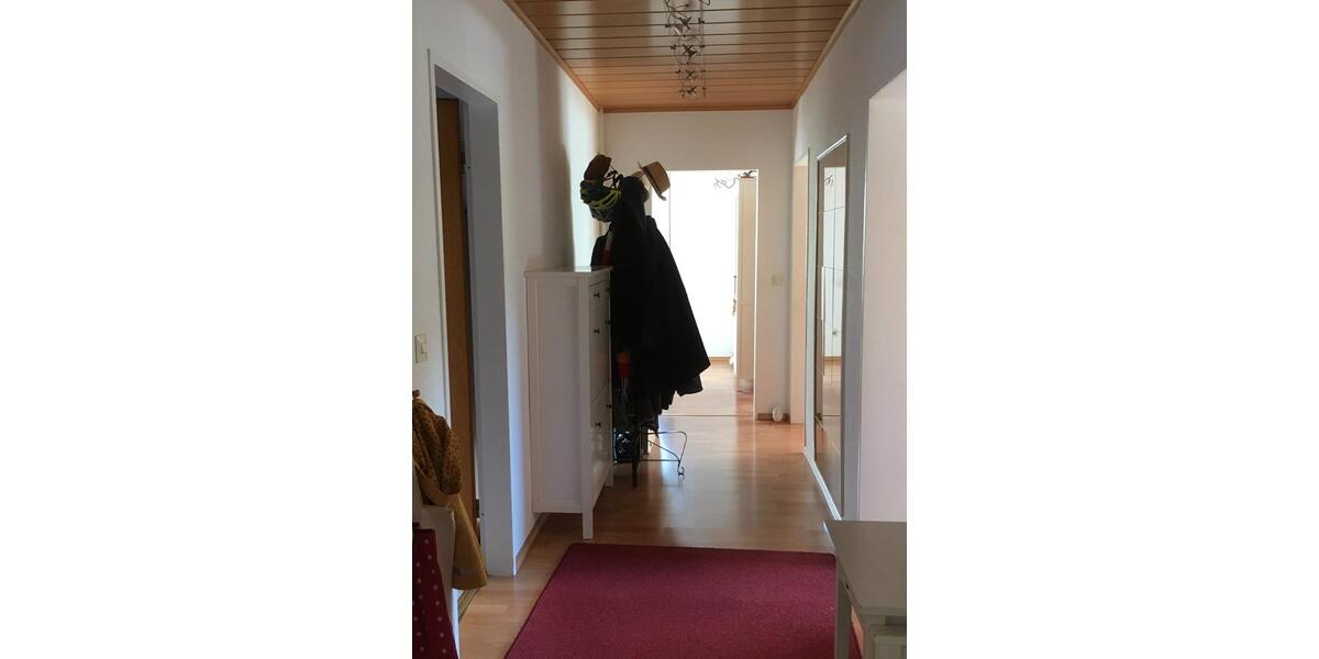 Erdgeschoßwohnung Ingelheim am Rhein - 4 Zimmer, 100 m&sup2;, 1.200&euro; | Angebot:26038590