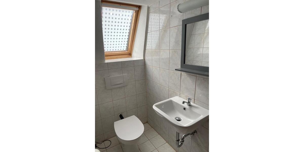 Dachgeschoßwohnung Rottenburg am Neckar - 3 Zimmer, 69 m&sup2;, 690&euro; | Angebot:26580014