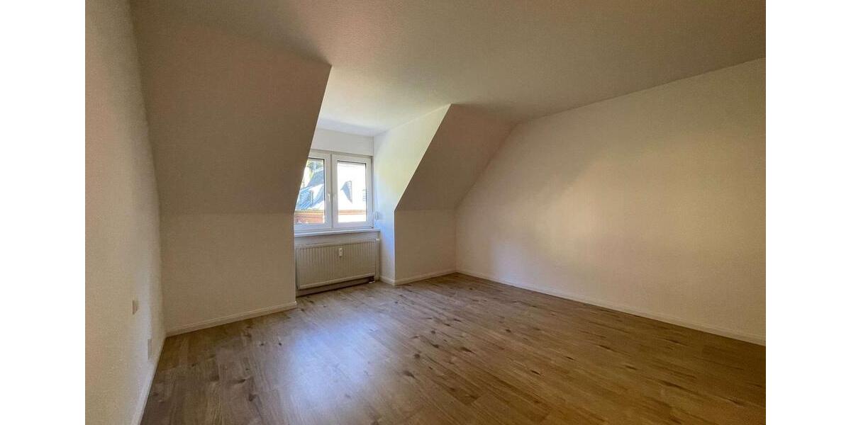 Etagenwohnung Klingenthal - 3 Zimmer, 105 m&sup2;, 475&euro; | Angebot:26647916