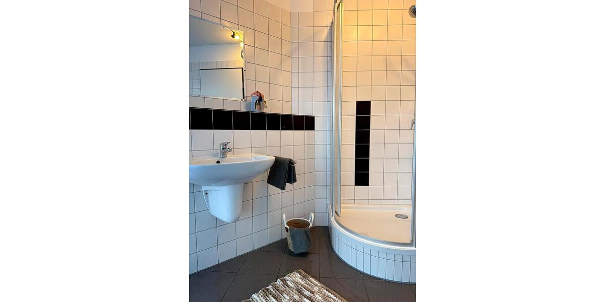 Wohnen auf Zeit Ludwigsfelde - 5 Zimmer, 188 m&sup2;, 20&euro; | Angebot:23515395