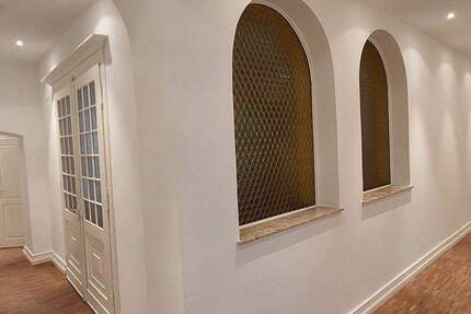 Wohnung Trier Innenstadt - 7 Zimmer, 212 m&sup2;, 2.400&euro; | Angebot:25770106