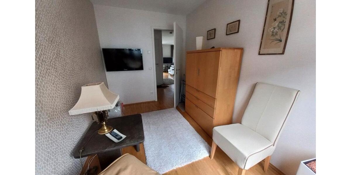 Etagenwohnung Düsseldorf Stadtbezirk 8 - 3 Zimmer, 68 m&sup2;, 1.100&euro; | Angebot:24755798