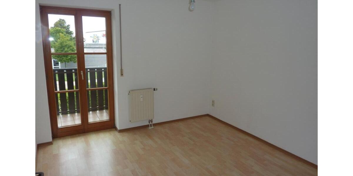 Etagenwohnung Kösching - 3 Zimmer, 83 m&sup2;, 900&euro; | Angebot:26538663