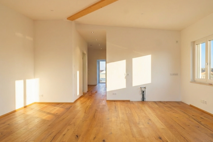 Wohnung zum Mieten in Traunstein 1.300 € 84 m² 3 zimmer