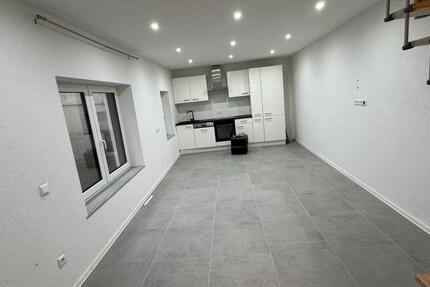 Wohnung Baden-Baden Lichtental - 2.5 Zimmer, 65 m&sup2;, 700&euro; | Angebot:25446946