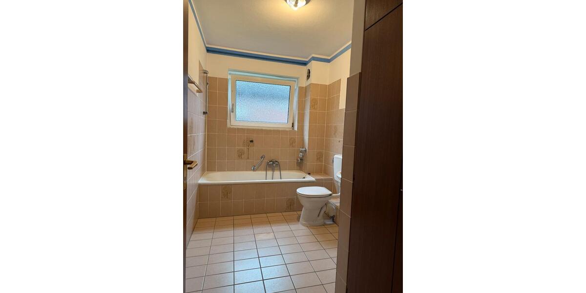 Erdgeschoßwohnung Husum - 3 Zimmer, 85 m&sup2;, 750&euro; | Angebot:26180030
