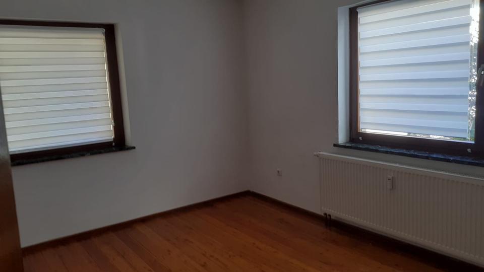 Gewerbeobjekt Küps - 870&euro; | Angebot:25965440