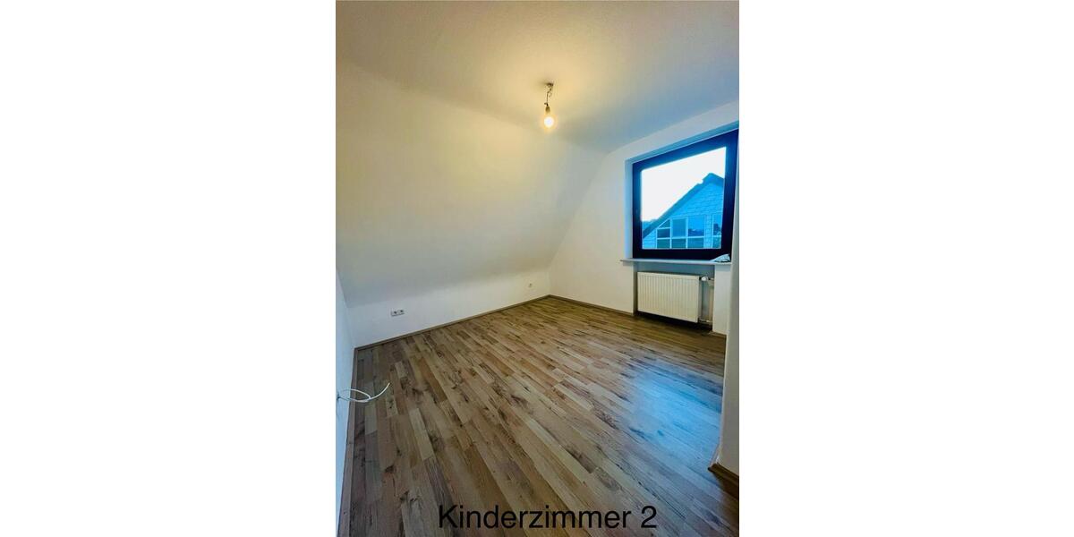 Einfamilienhaus Helmbrechts - 5 Zimmer, 102 m&sup2;, 920&euro; | Angebot:24832216