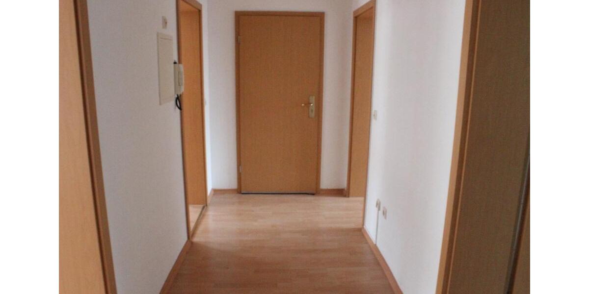 Etagenwohnung Köthen (Anhalt) - 3 Zimmer, 85 m&sup2;, 425&euro; | Angebot:23793125