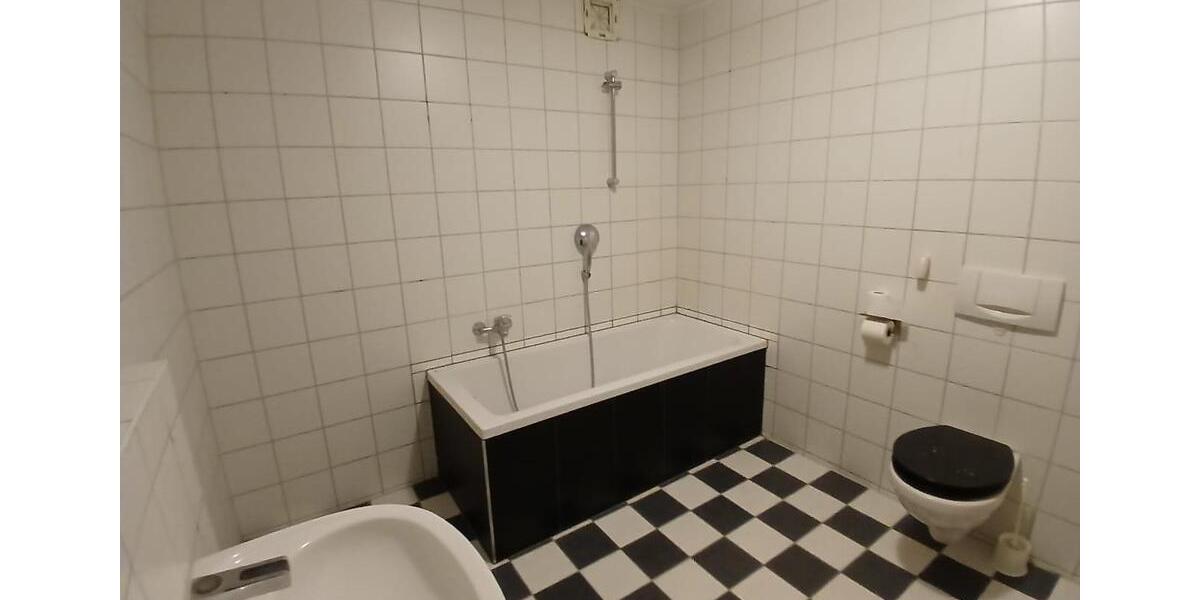 Dachgeschoßwohnung Lichtenfels - 4 Zimmer, 99 m&sup2;, 750&euro; | Angebot:24524275